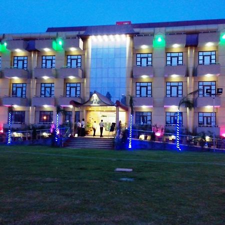 Le Grand Regency Hotel Greater Noida Exterior foto