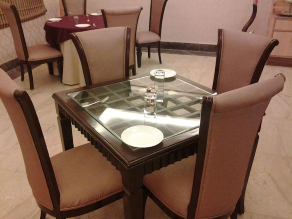 Le Grand Regency Hotel Greater Noida Exterior foto